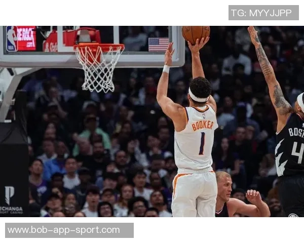 海兰德表现出色7投4中三分球3记贡献11分1篮板2抢断值得期待